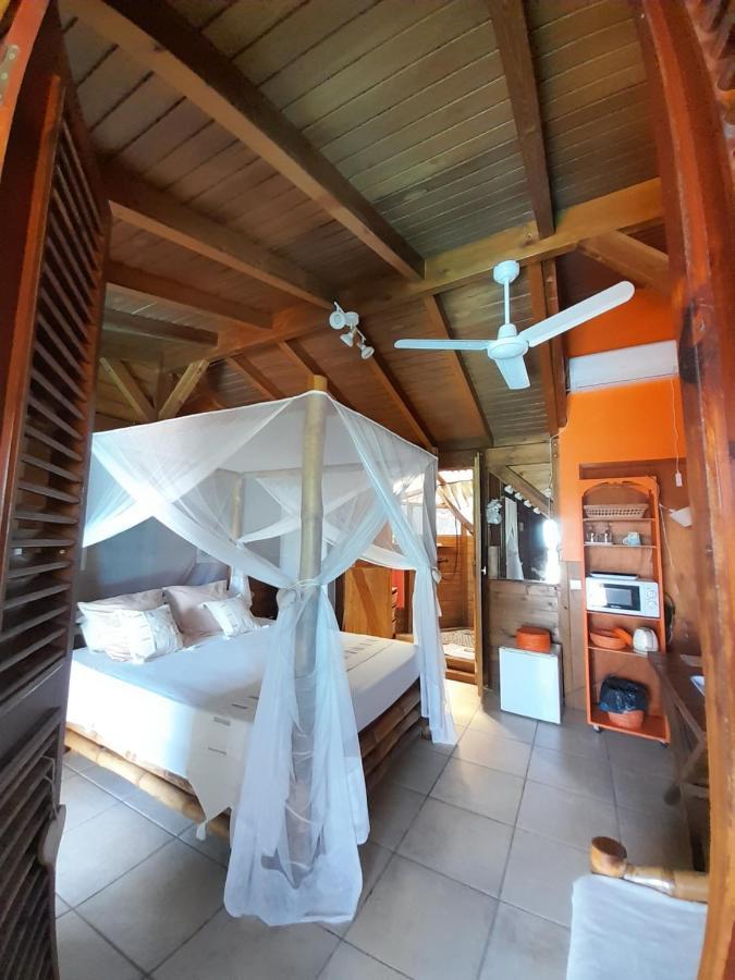 Ali-Nais Location Bed & Breakfast Deshaies Exterior photo