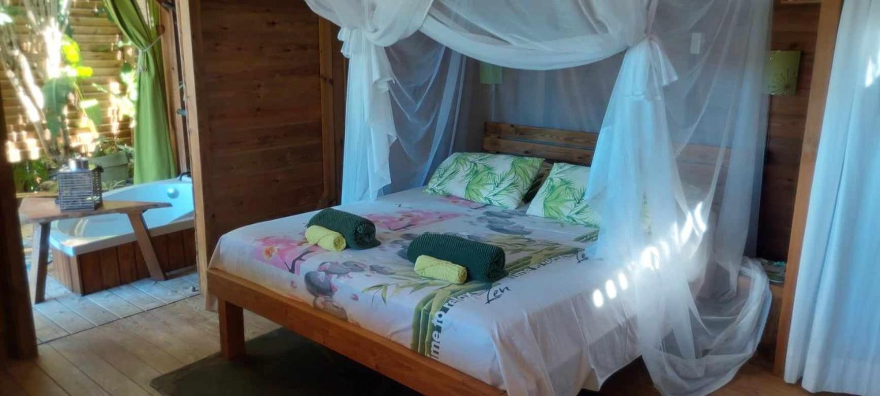Ali-Nais Location Bed & Breakfast Deshaies Room photo