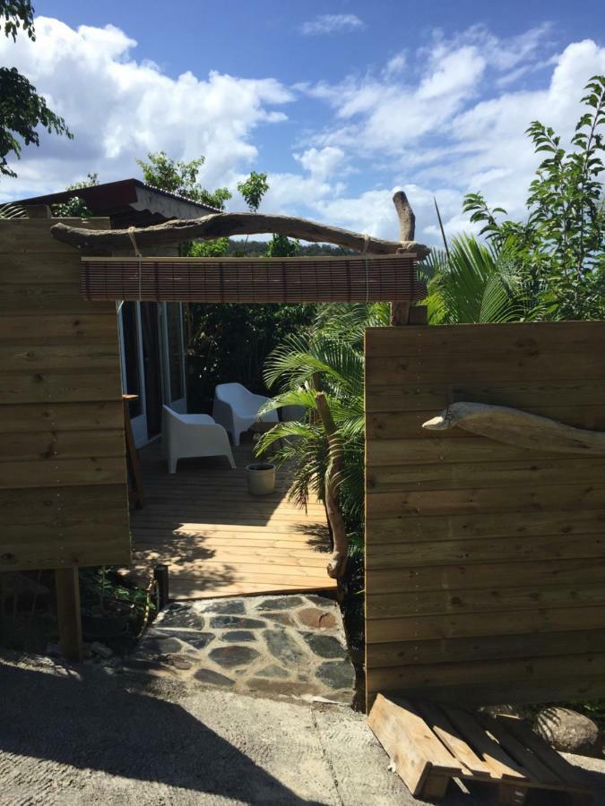 Ali-Nais Location Bed & Breakfast Deshaies Exterior photo